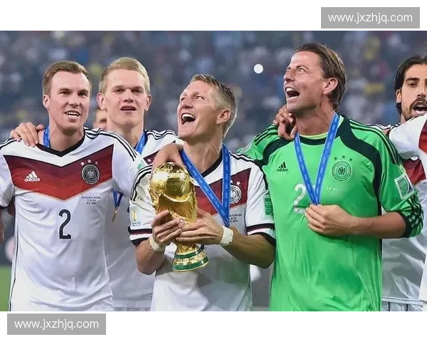 欢聚绿茵赛场盛事，共庆世界杯激情与荣耀